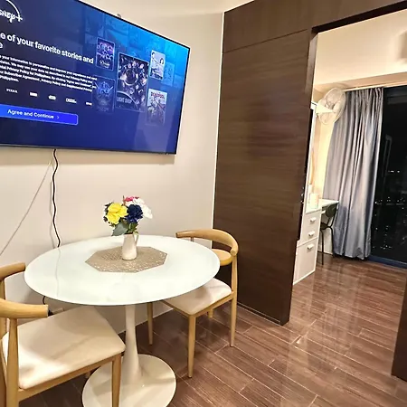 Comfy Makati Condo Wifi, Netflix And Disney