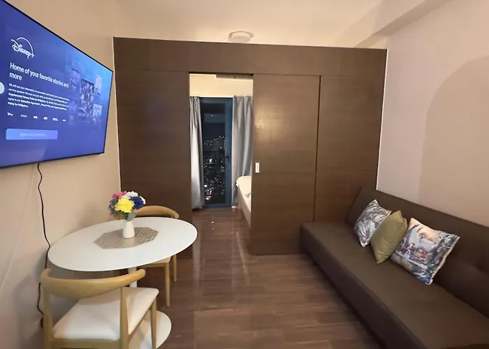 Comfy Makati Wifi, Netflix And 马尼拉